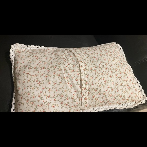 Vintage bed cushion or loveseat cushion - Picture 3 of 5